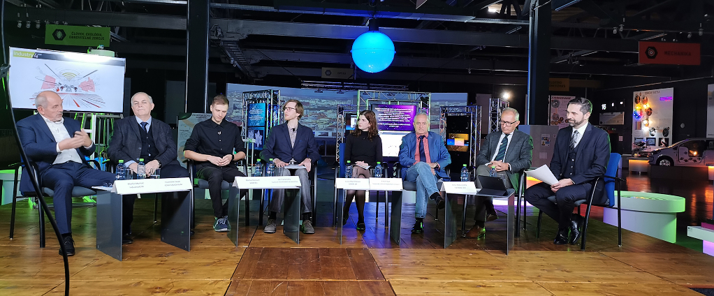 Industry4UM - Digitalisierung der Industrie, Industrie 4.0, Online-Forum Industry4UM - Digitalisierung der Industrie, Industrie 4.0, Online-Forum