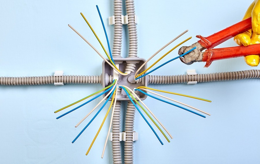Halogenarme und halogenfreie Flammschutz-Masterbatches Ampacet Europe S.A.